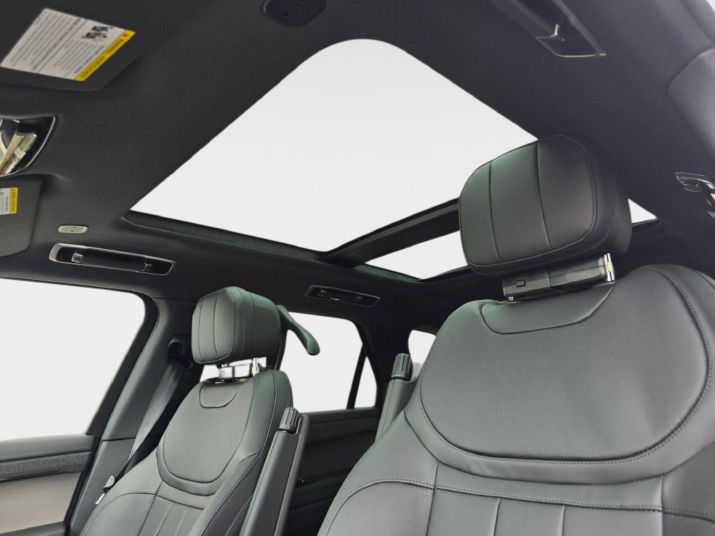 New 2026 Land Rover Range Rover Sport SE AWD/4WD image 31