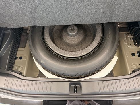 New 2026 Toyota RAV4 XSE AWD/4WD image 9