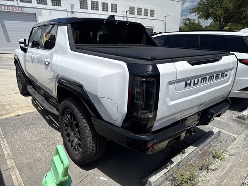Used 2025 GMC Hummer EV 2X AWD/4WD image 3