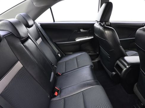 Used 2014 Toyota Camry SE w/ Fleet Convenience Package FWD image 18