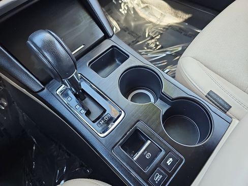 Used 2018 Subaru Outback 2.5i Limited image 25