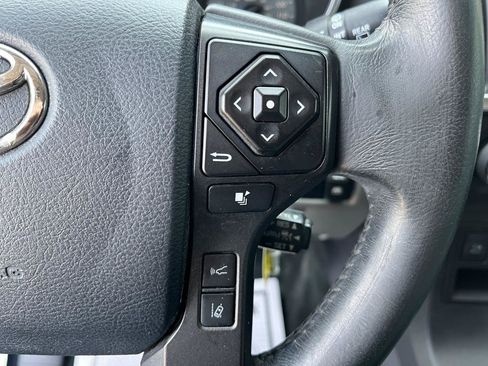 Used 2018 Toyota Sequoia SR5 w/ Premium Package AWD/4WD image 29