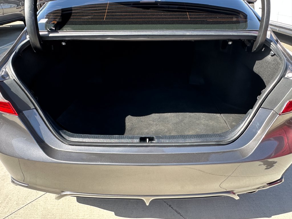 Used 2022 Toyota Camry SE FWD image 22