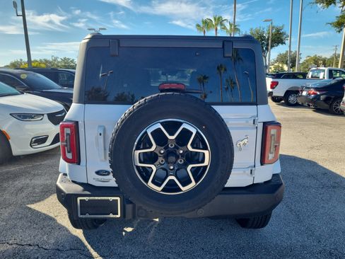 Used 2025 Ford Bronco Outer Banks AWD/4WD image 6