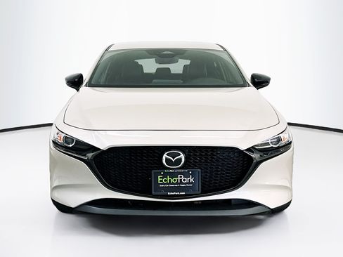 Used 2024 MAZDA MAZDA3 s FWD image 2