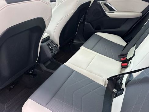 Used 2025 BMW X2 xDrive28i w/ M Sport Package AWD/4WD image 14