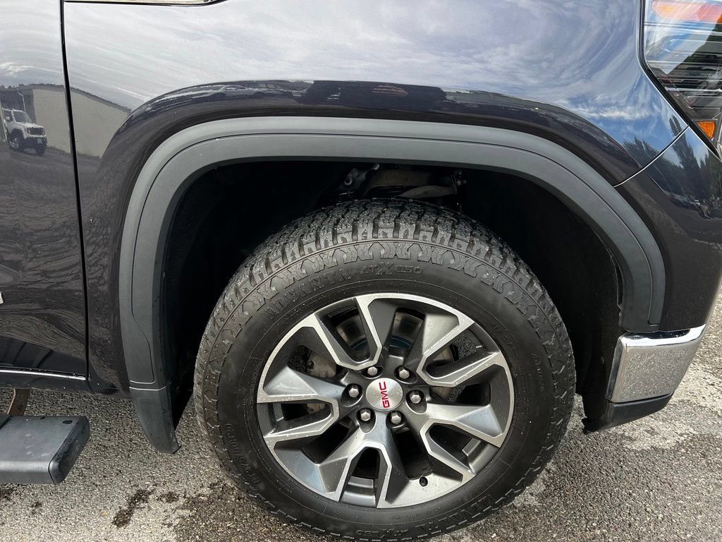 Used 2022 GMC Sierra 1500 SLE AWD/4WD image 3
