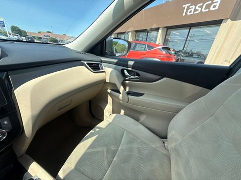 Used 2014 Nissan Rogue SV AWD/4WD image 24