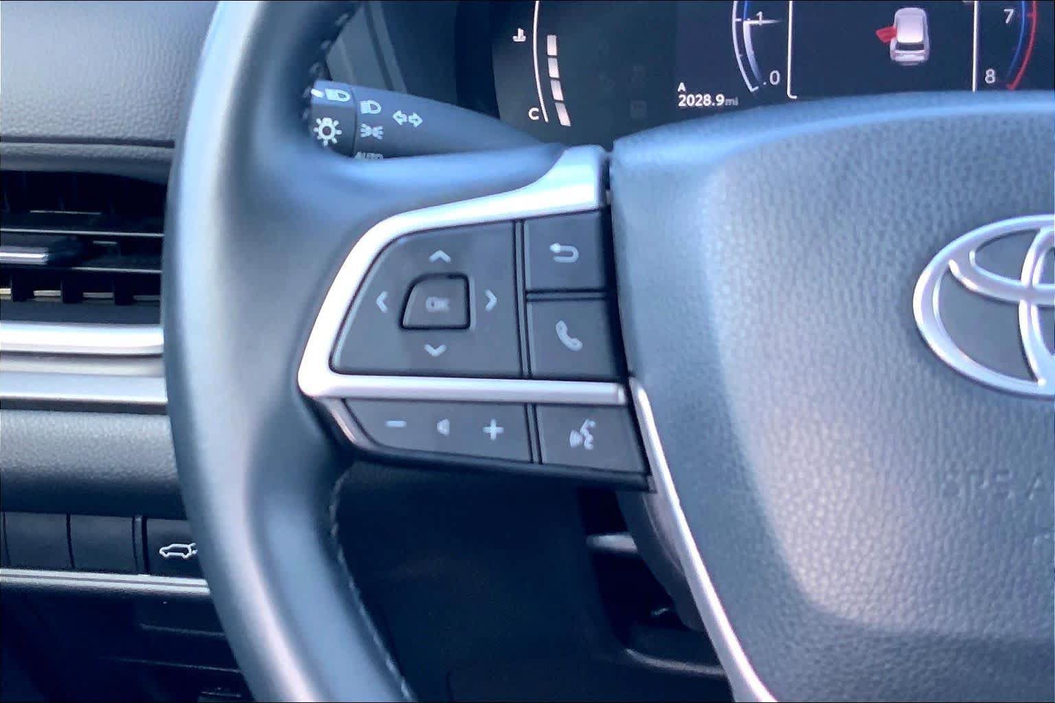Used 2026 Toyota Grand Highlander FWD image 23