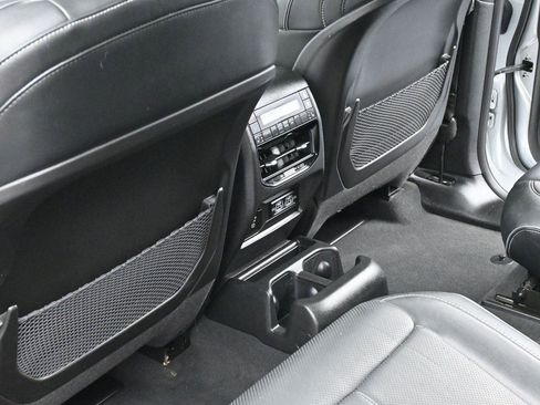 Used 2023 Jeep Grand Cherokee L Overland AWD/4WD image 32