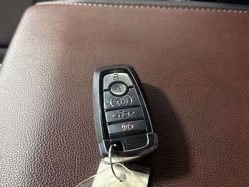 Used 2023 Ford F150 Lariat w/ Equipment Group 502A High image 40