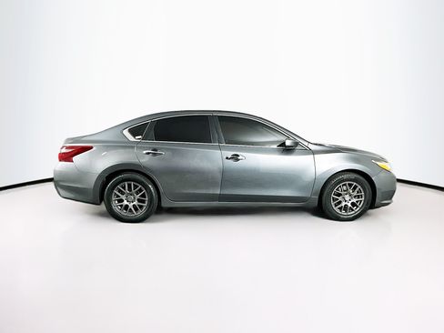 Used 2018 Nissan Altima 2.5 S w/ S Convenience Package FWD image 10