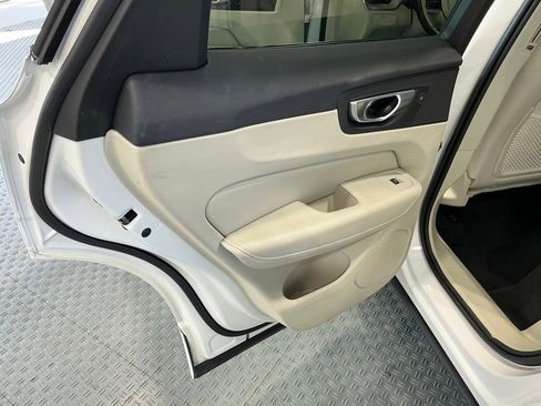 Used 2024 Volvo XC60 B5 Plus AWD/4WD image 53