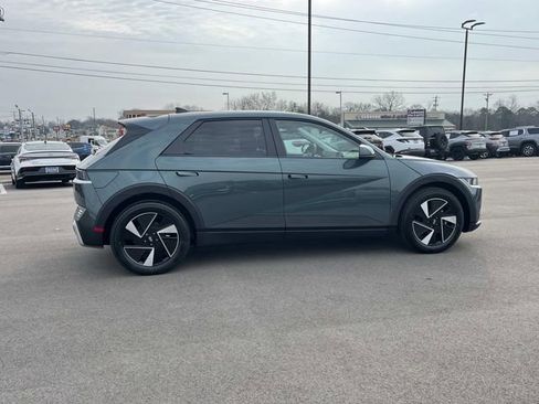 New 2026 Hyundai Ioniq 5 SEL image 4