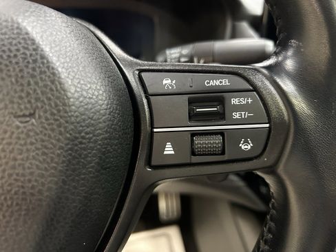 Used 2023 Honda Accord Sport image 11