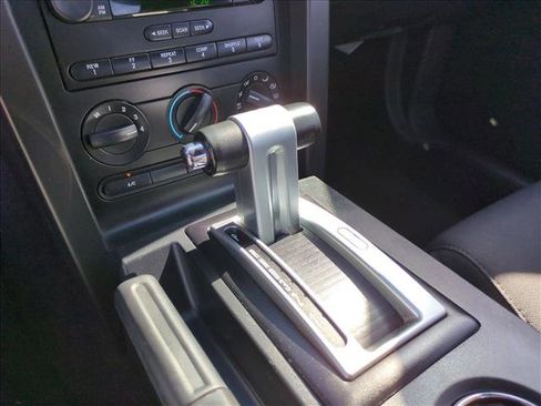 Used 2006 Ford Mustang GT image 13