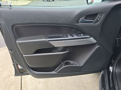 Used 2020 Chevrolet Colorado ZR2 image 23