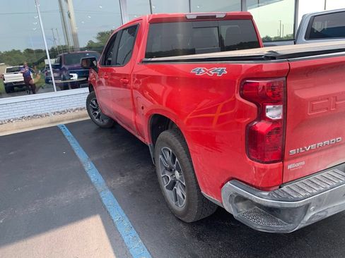 Used 2024 Chevrolet Silverado 1500 LT w/ Safety Package AWD/4WD image 4