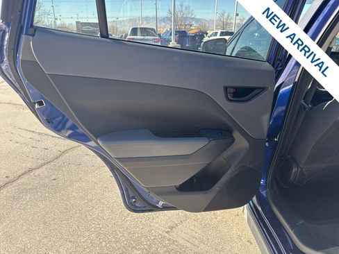 Used 2025 Subaru Crosstrek 2.0i Premium image 15