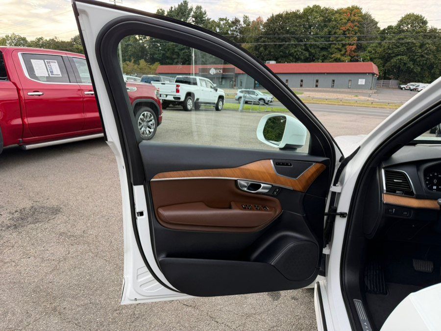 Used 2021 Volvo XC90 T6 Momentum w/ Advanced Package AWD/4WD image 15