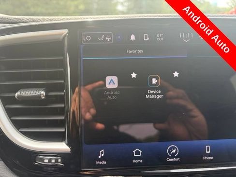 Used 2024 Chrysler Pacifica Touring-L FWD image 29