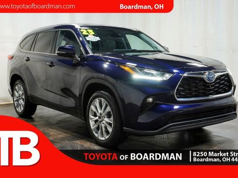 Used 2023 Toyota Highlander Limited FWD image 1
