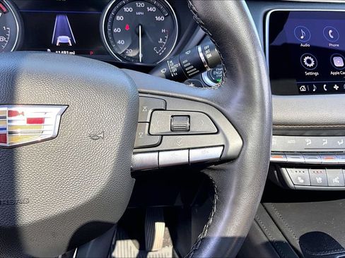 Used 2023 Cadillac XT4 Premium Luxury w/ Technology Package FWD image 21