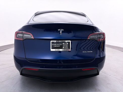 Used 2022 Tesla Model Y Long Range AWD/4WD image 13
