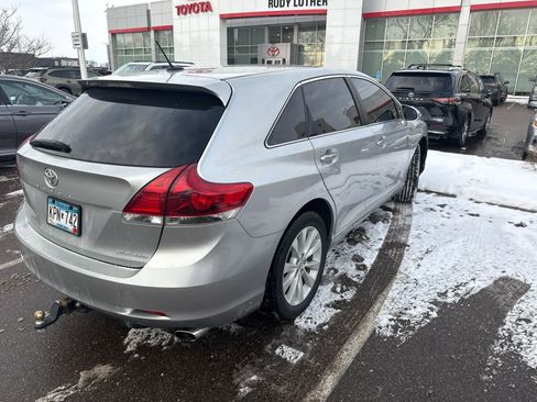 Used 2015 Toyota Venza XLE image 7