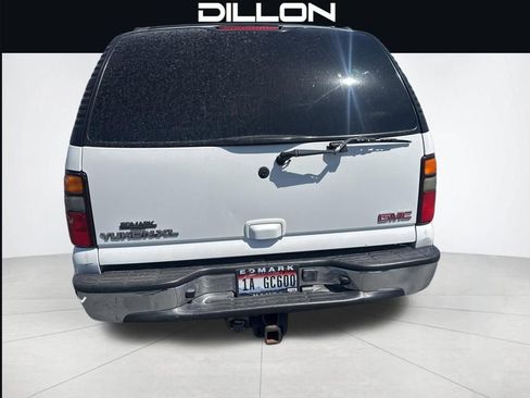 Used 2005 GMC Yukon XL SLT w/ SLT Preferred Equipment Group AWD/4WD image 6