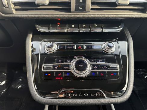 Certified 2022 Lincoln Corsair AWD w/ Equipment Group 101A image 27