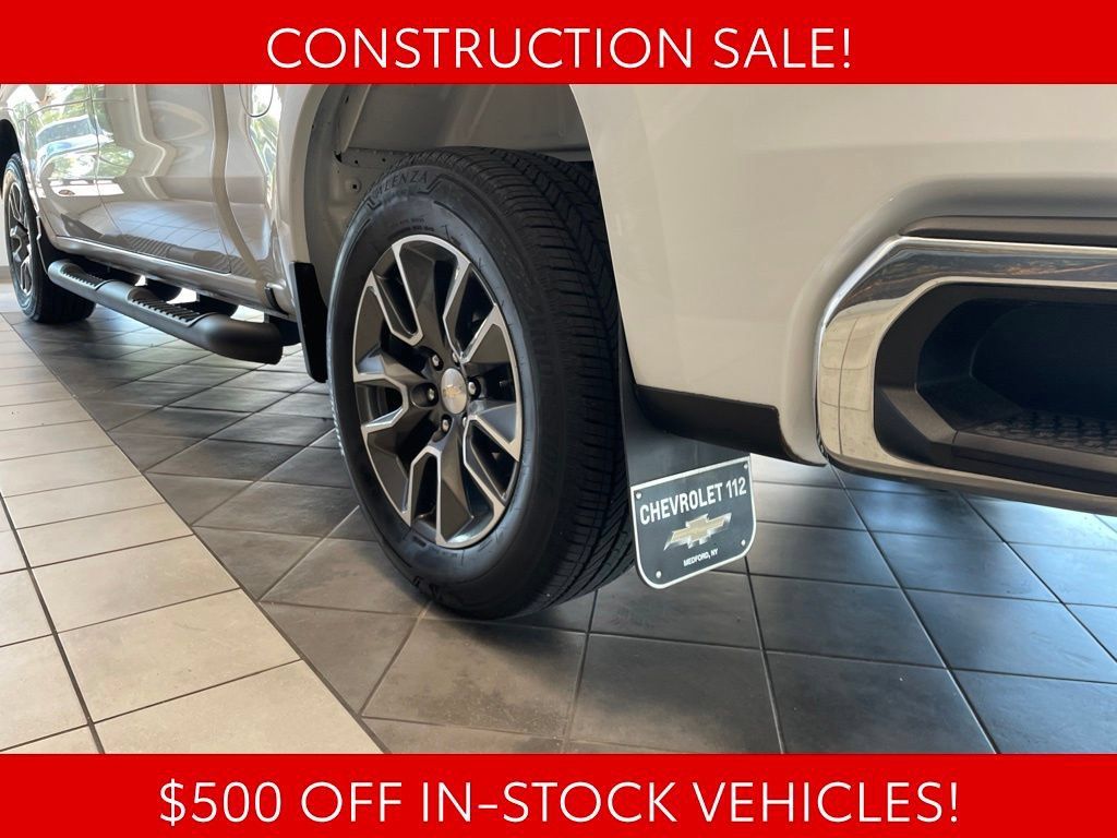 Used 2023 Chevrolet Silverado 1500 LT AWD/4WD image 19
