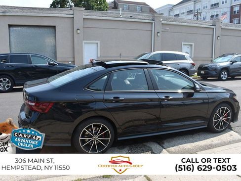 Used 2025 Volkswagen Jetta GLI Autobahn FWD image 5
