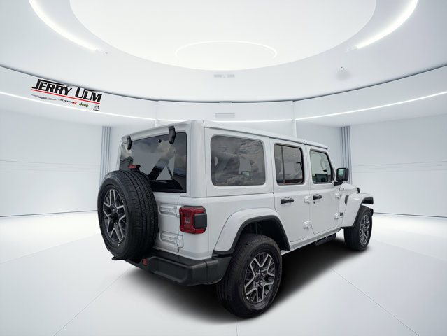 Certified 2026 Jeep Wrangler Unlimited Sahara AWD/4WD image 3