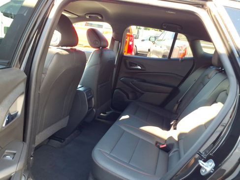 Certified 2025 Chevrolet Trax RS w/ Driver Confidence Package FWD image 17