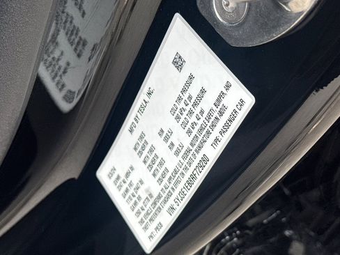 Used 2024 Tesla Model 3 Long Range AWD/4WD image 32