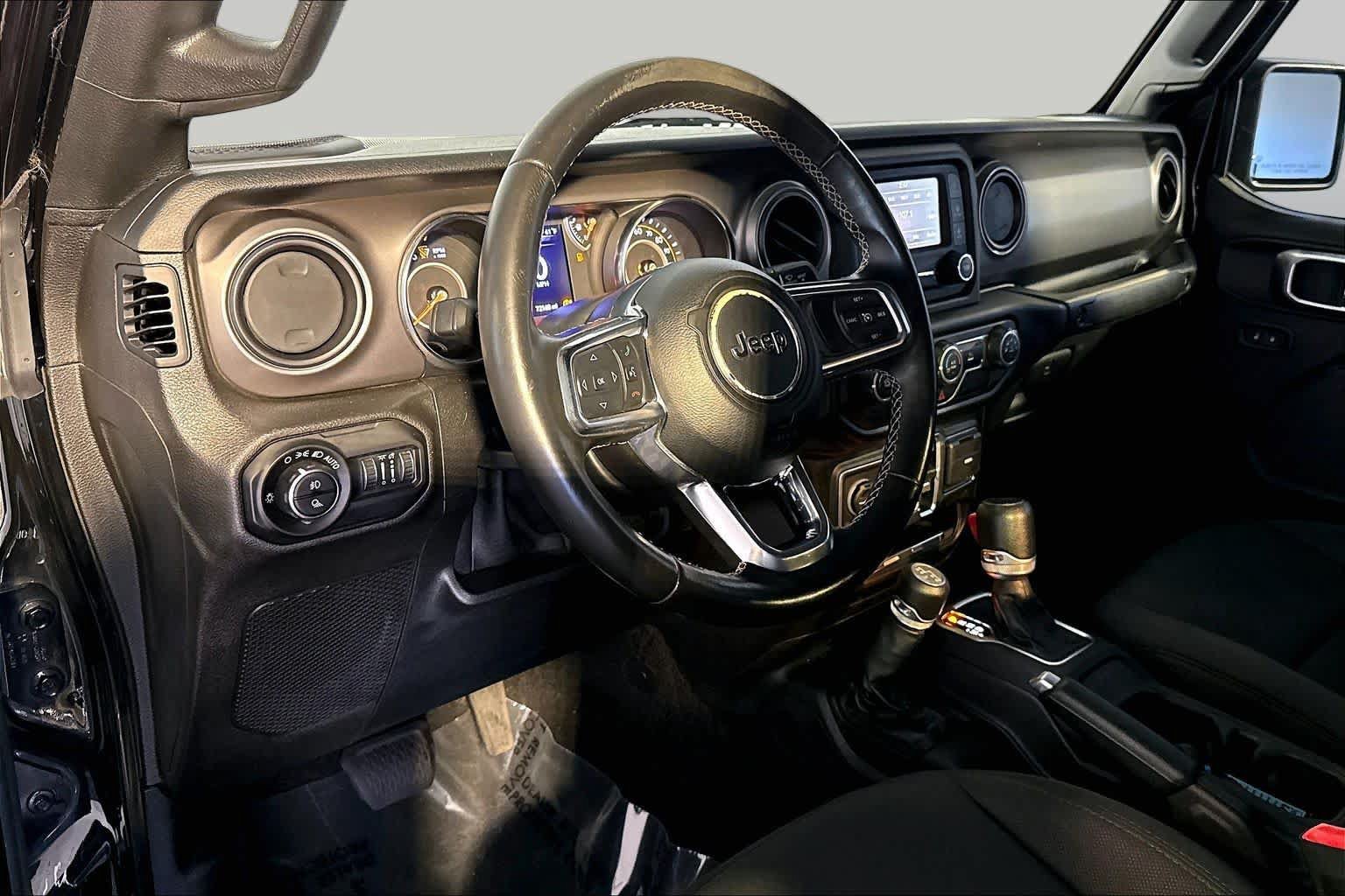 Used 2020 Jeep Gladiator Sport w/ Quick Order Package 24S AWD/4WD image 17