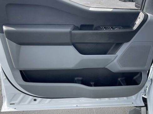 Used 2024 Ford F250 XL image 11