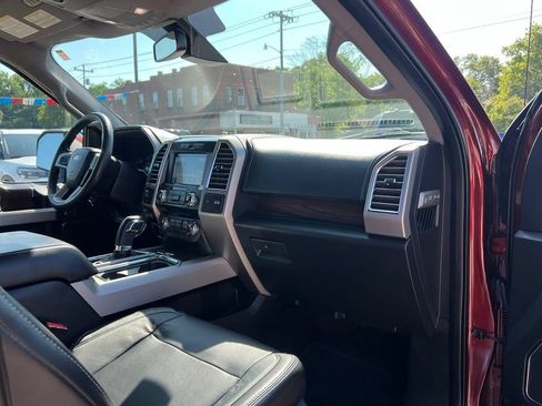 Used 2016 Ford F150 Lariat w/ Equipment Group 502A Luxury AWD/4WD image 21