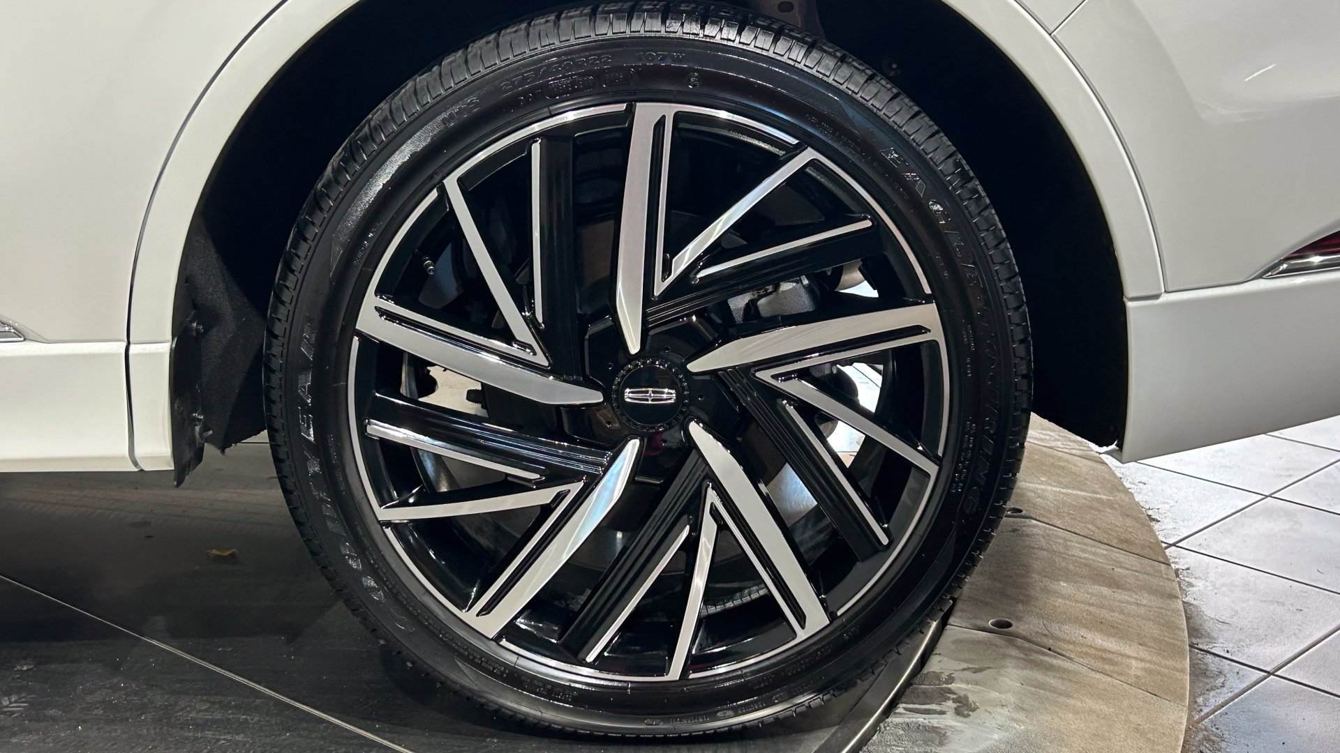 Used 2026 Lincoln Aviator Black Label AWD/4WD image 23