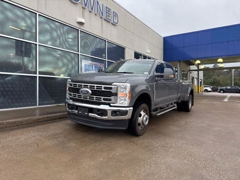 Used 2024 Ford F350 XLT image 14