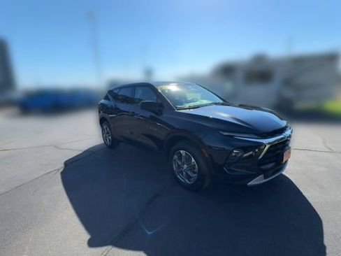 Used 2023 Chevrolet Blazer LT w/ Driver Confidence Package AWD/4WD image 2