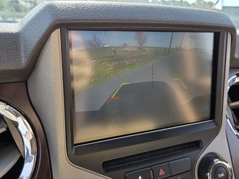 Used 2014 Ford F350 Lariat w/ Lariat Ultimate Package image 23