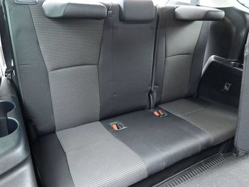 Used 2022 Toyota Highlander L FWD image 16