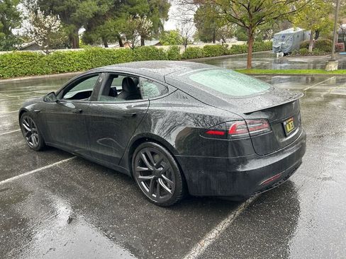 Used 2023 Tesla Model S Plaid image 5