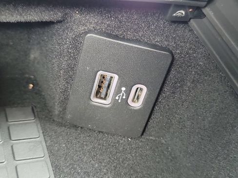 Used 2023 Lincoln Corsair AWD w/ Equipment Group 101A image 19