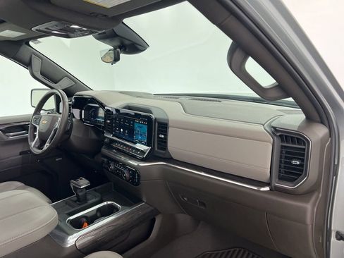 Used 2023 Chevrolet Silverado 1500 LTZ w/ Technology Package image 28