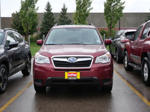 Used 2016 Subaru Forester 2.5i Premium w/ Popular Package #2 AWD/4WD image 2