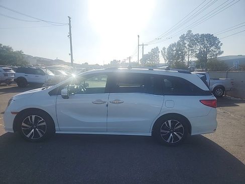 Used 2018 Honda Odyssey Elite image 10