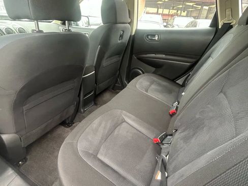 Used 2014 Nissan Rogue S w/ Convenience Package FWD image 10